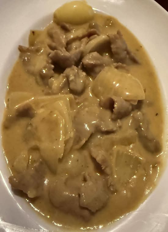 Hot pot ragoût de bœuf au cari / Curry Beef Stew Hot Pot 炖咖喱牛肉煲